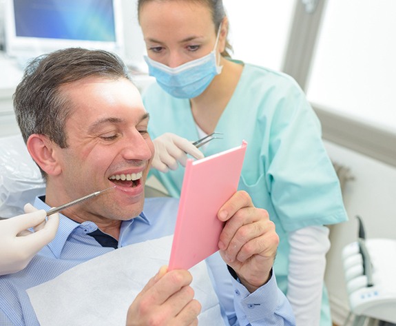 Here’s what you can expect when recovering from dental implant surgery