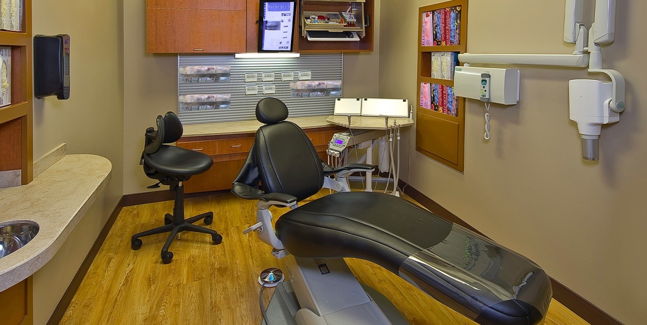 Dental treatment chair