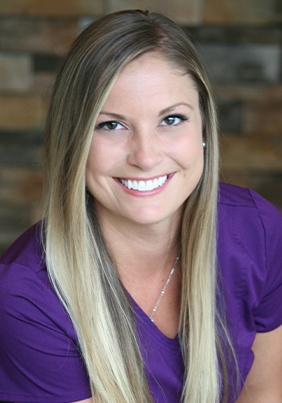 Dental hygienist DeAnna